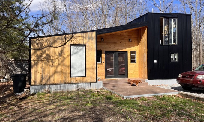 Muddy Pond House | Modern Home in Monterey Tennessee