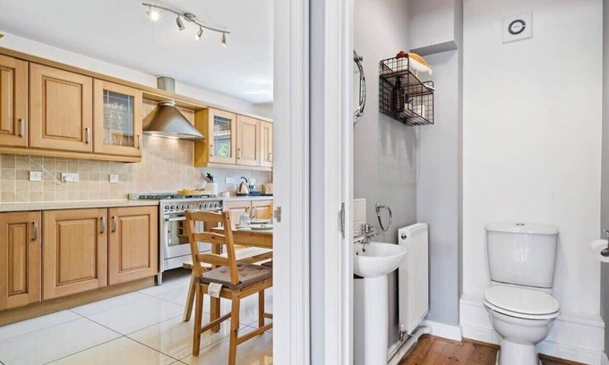 Buckleigh House | Modern Home in Westward Ho, Parking & Garden