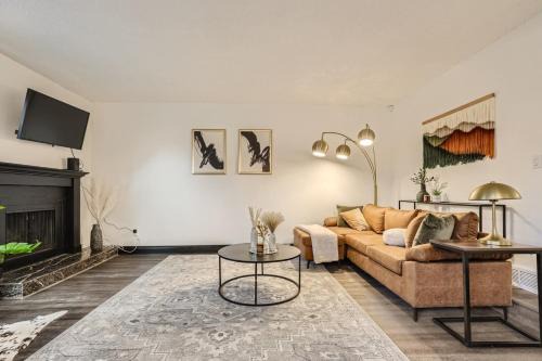 South Westminster House | Modern Home In West Denver 15 Min Close To Downtown