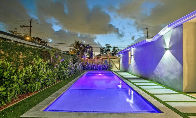 South Middle River House | Modern Home w/Shared Pool in Fort Lauderdale!