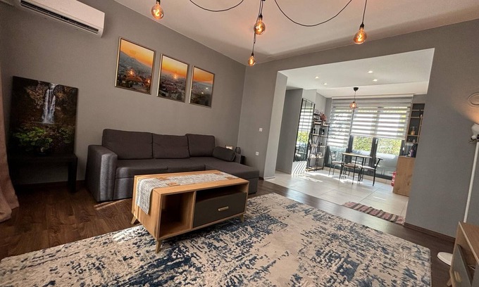 Novo Sarajevo Apartment | Modern home with King-Size Bed ! Ideal for Digital Nomads