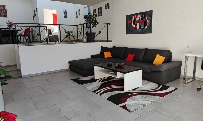 Erkrath House | Modern house 90sqm 2-room. S-W-Terr. Near Düsseldorf