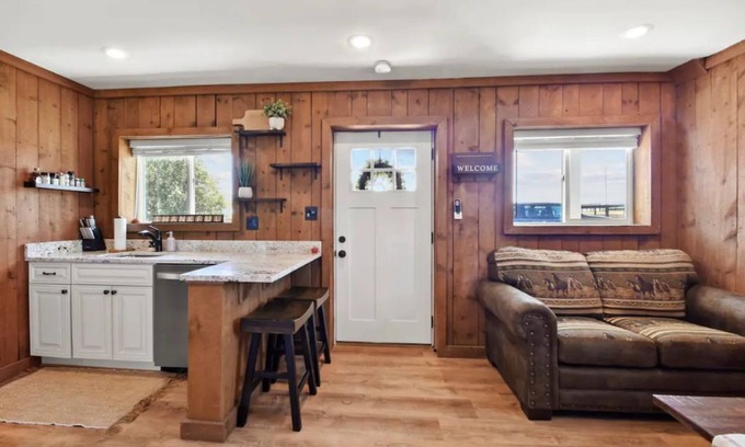 Berryville House | Modern House Barn @ 66 acre- Horse Farm
