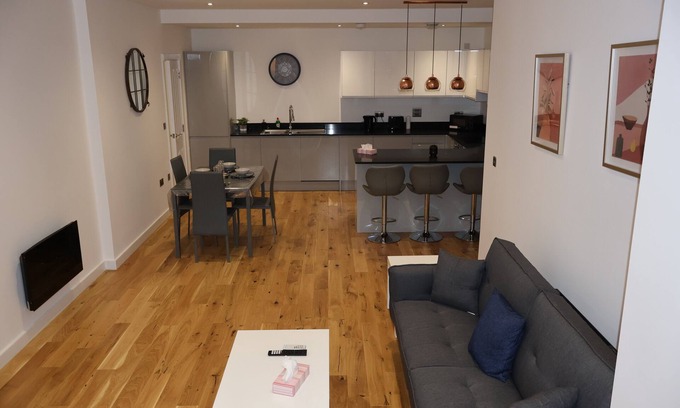 Birmingham City Centre House | Modern house in jewellery quarter