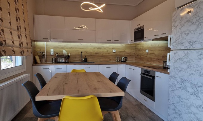 Lianokladi House | Modern House in the Village