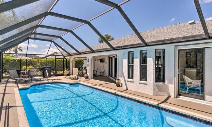 Port Charlotte House | Modern House Less Than 5 Miles to Port Charlotte Beach!