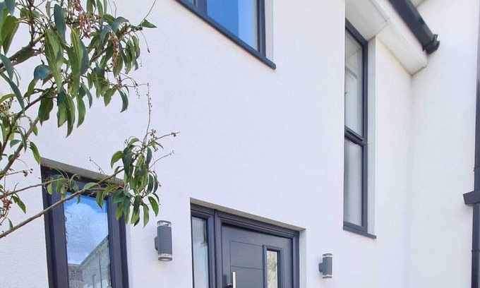 Spondon House | Modern House - Parking and Garden