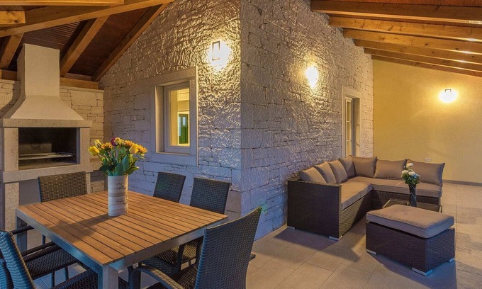 Marasi Cottage | Modern house with pool and beautiful landscaped environment in a quiet location