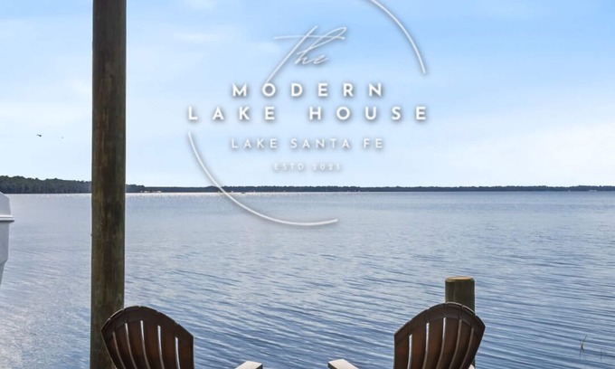 Melrose House | Modern LAKE HOUSE on Lake Santa Fe near Gville/UF