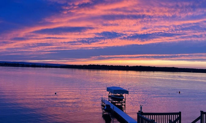 Grand Isle Apartment | Modern Lakefront Apartment