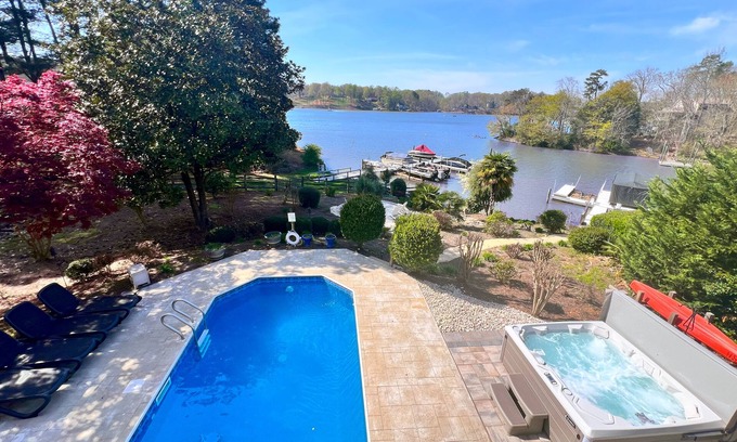 Dixie - Berryhill House | Modern Lakefront Oasis - Private Pool & Salt Water HotTub with Beautiful Sunsets