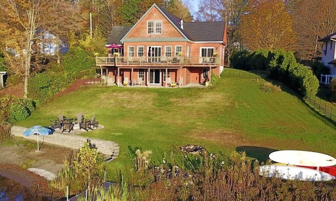 Fort Ann House | Modern Lakehouse-Chalet: Dock, Beach, Bar, +