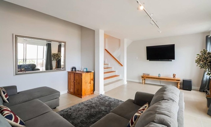 Old Place Apartment | Modern Lakeside 3 Story Apartment situated on the Knysna Lagoon