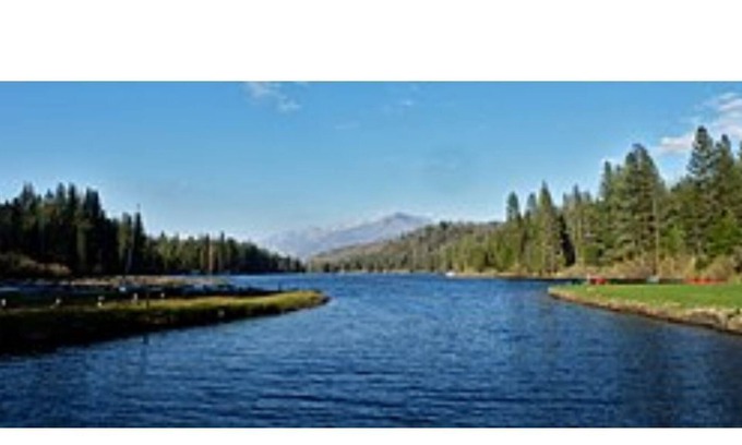 Hume House | Modern Lakeside Cabin in Sequoia Nat'l Forest - Near Hume Lake Christian Camp
