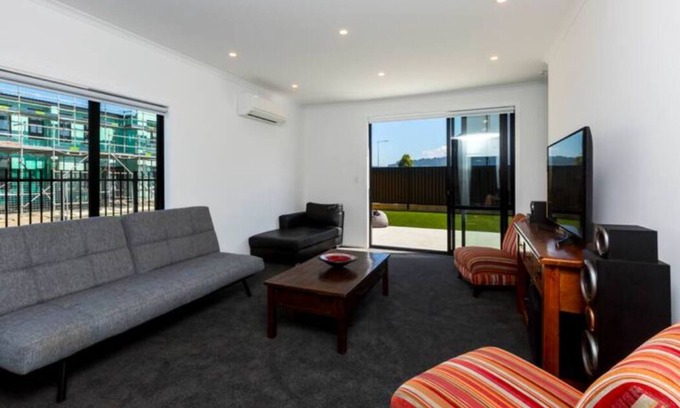 Trentham House | Modern living in brand new home