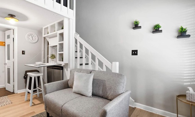 Southwest Raleigh Apartment | Modern Loft Downtown Raleigh