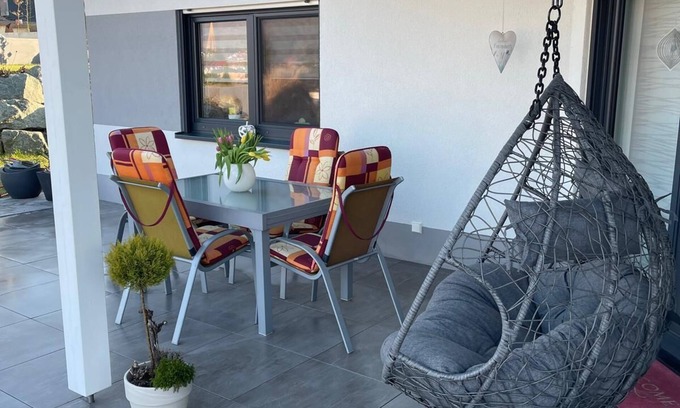 Floh House | Modern & lovingly furnished vacation home Marina in the Thuringian Forest region