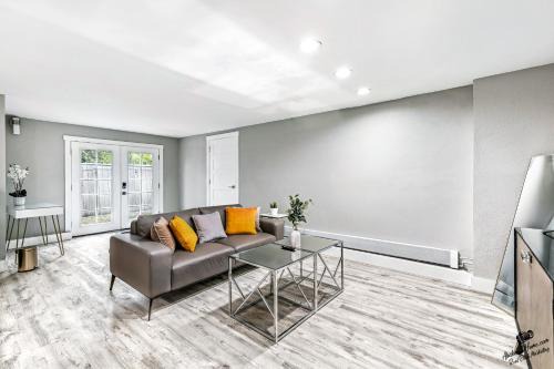 Sand Lake House | Modern Lower Level 1bedroom suite