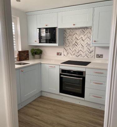 Billericay Apartment | Modern Luxe Maisonette Near Station With Free Parking