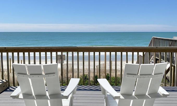 North Topsail Beach House | Modern, Luxury Renovated Dog-Friendly Oceanfront House - 3/bd, 2.5/bath