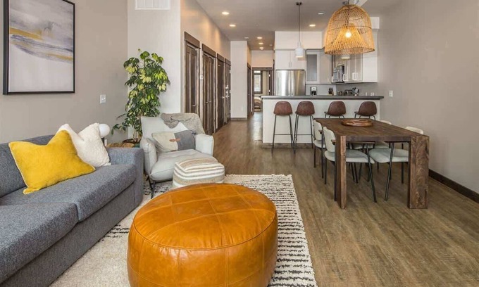 Big Sky Apartment | Modern Luxury 1 Bedroom Condo Big Sky Town Center