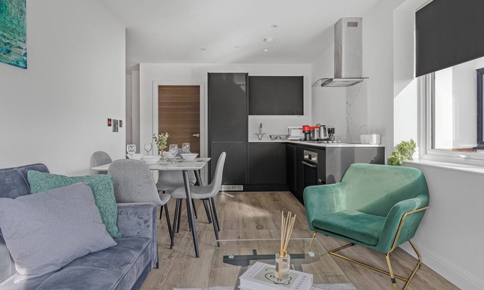 Olton Apartment | Modern Luxury 2 Bedroom Apartment near NEC & Birmingham airport