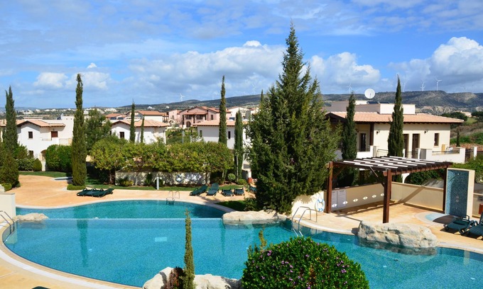 Aphrodite Hills Apartment | Modern Luxury 2 Bedroom 2 Bathroom Apartment Overlooking Swimming Pools