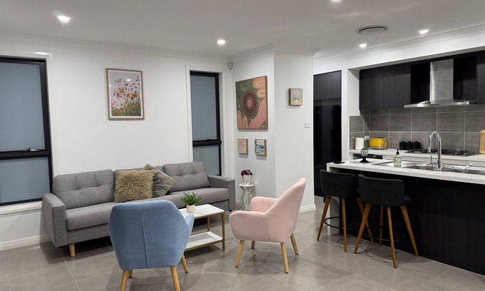Catherine Field House | Modern Luxury Nest