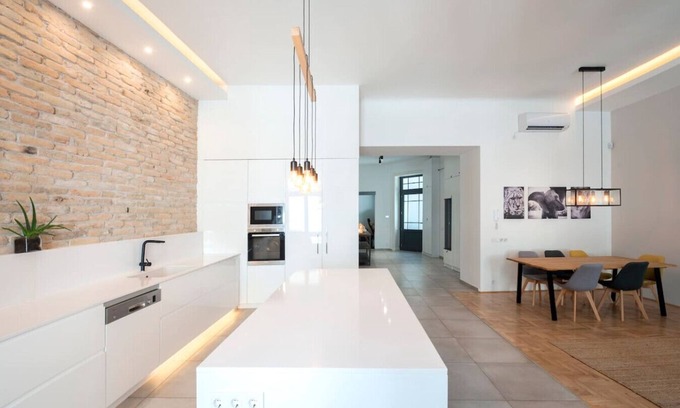 Ferencvaros Apartment | Modern Luxury - City Center