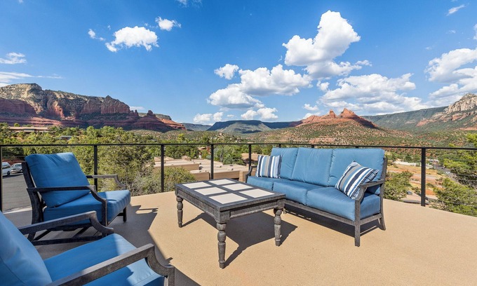 Uptown Sedona House | Modern Luxury Home in the Heart of Uptown! 360 Degree Red Rock Views. Pool/Spa
