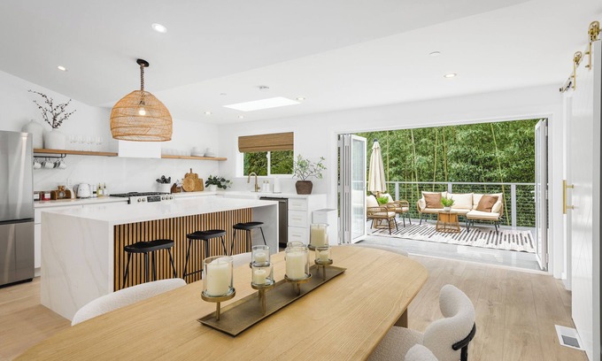Forestville House | Modern Luxury Home by Russian River - Private Hot Tub, Office, EV Charger, Deck!