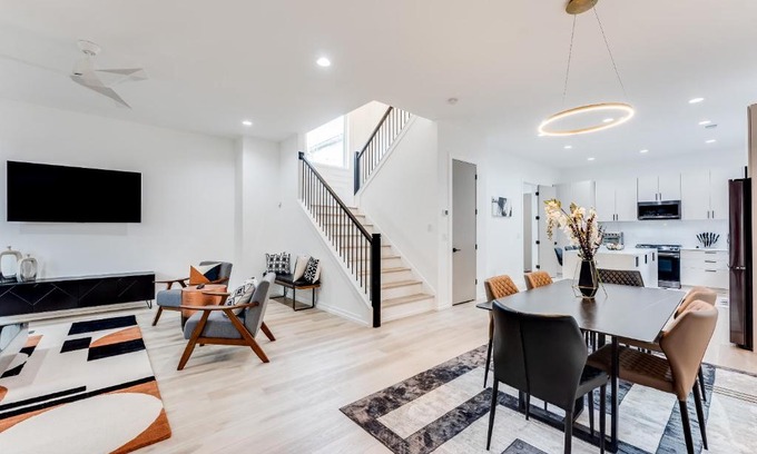 Pittsburgh House | Modern Luxury In The City at Havilah Estates