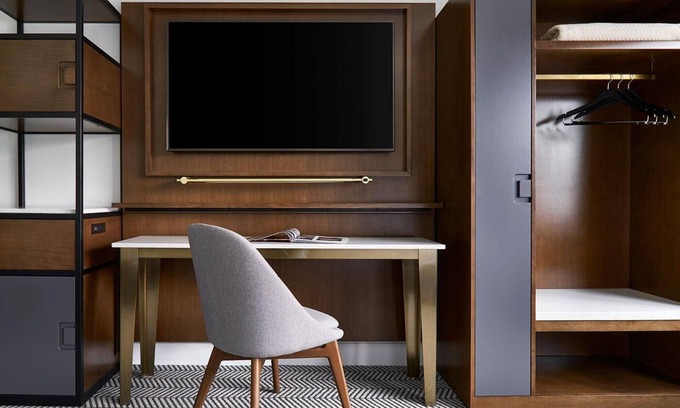Foggy Bottom Hotel | Modern Luxury in the Heart of Foggy Bottom DC -Walk Everywhere- Stay in Comfort