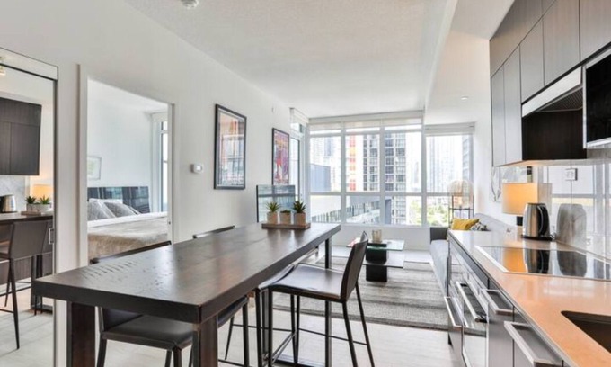 Fort York Condo | ⭐Modern Luxury King 1BD⭐ by Rogers Centre, CN Tower