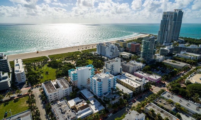 South of Fifth Condo | Modern Luxury Only Steps To The Sand! Huge Patio Deck, Modern Artwork & Extras