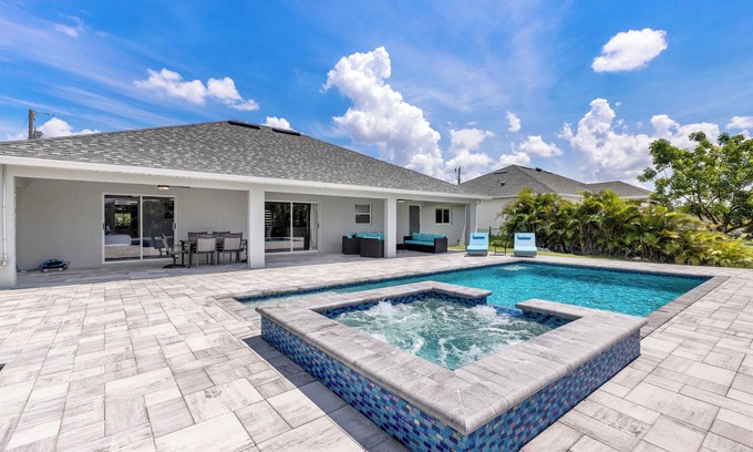 Diplomat House | Modern Luxury Retreat with Pool, Tesla Charger & Smart Features - 4BR