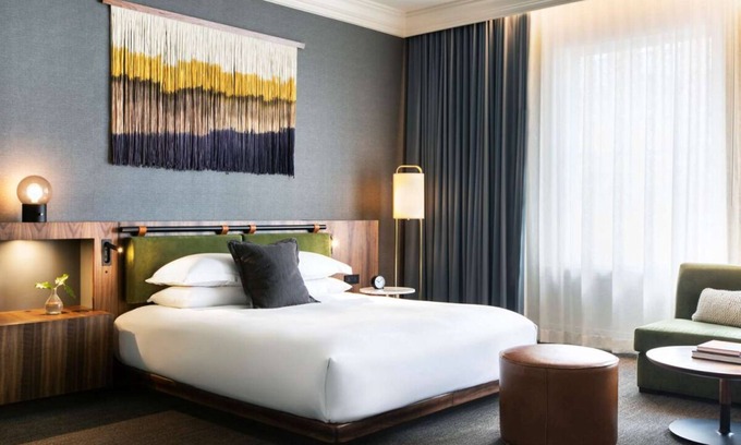 Downtown Seattle Hotel | Modern Luxury Seattle Retreat! Close to Seattle Space Needle, Onsite Restaurant