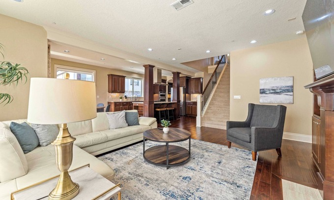 Bethany House | Modern Luxury Stay in Bethany – 5BR Home with Office & Spacious Backyard #42237