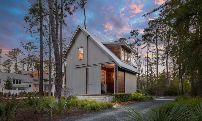 Palmetto Bluff House | Modern Moreland Retreat 423
