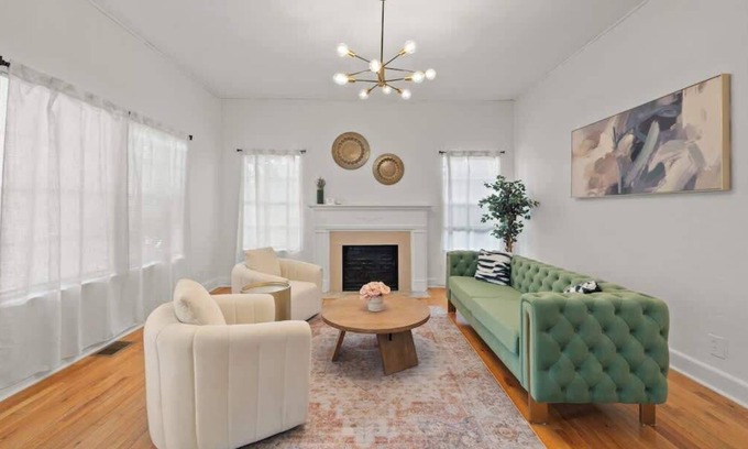 South Seminole Heights House | Modern Moroccan Villa w Firepit BBQ and Game Room!