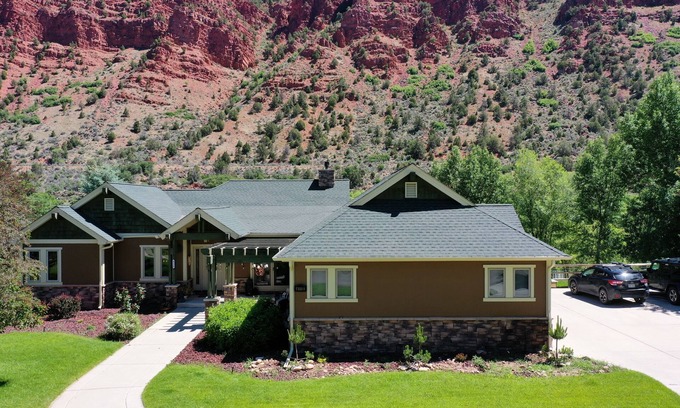 Glenwood Springs House | Modern Mountain Home in Glenwood Springs, CO