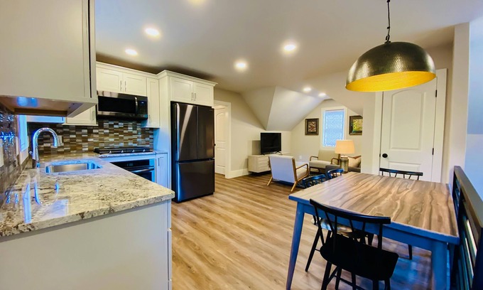 Boone Apartment | Modern mountain getaway in Boone
