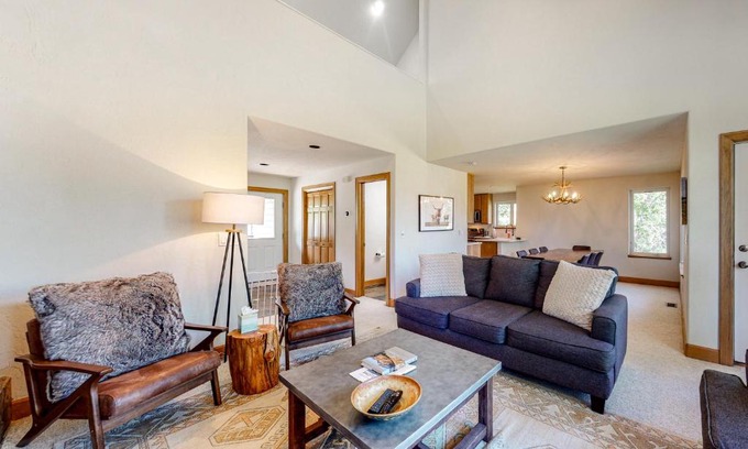 Edwards House | Modern Mountain Retreat