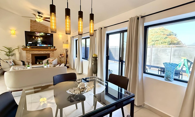 Ajijic House | Modern Luxurious 2 Bed Home in Ajijic - Breathtaking Patio - Fantastic Location
