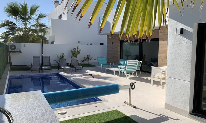 Los Cuarteros House | MODERN NEW BUILD VILLA FOR 6 PEOPLE WITH HEATED PRIVATE POOL