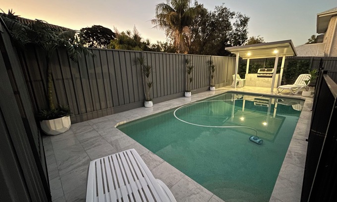 Brighton House | Modern newly renovated home with pool!