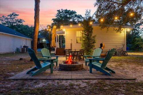 Long Beach House | Modern Oak Island Escape 1 Mile to Long Beach!