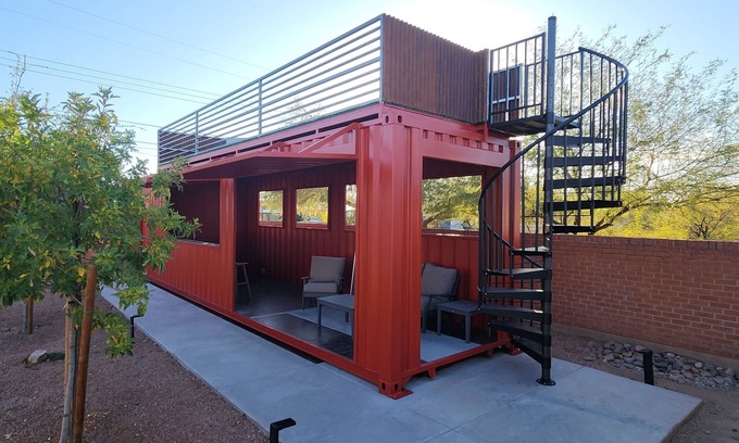 Palo Verde House | Modern Oasis: New Kitchen, Rooftop Deck, Exec Office, Pet-Friendly, Large Yard