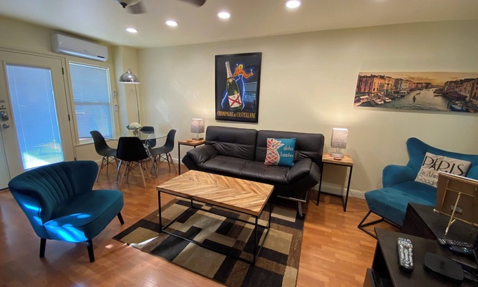 Kaimuki House | Modern one Bedroom Apartment With Private Entrance, air Conditioner, Kitchen