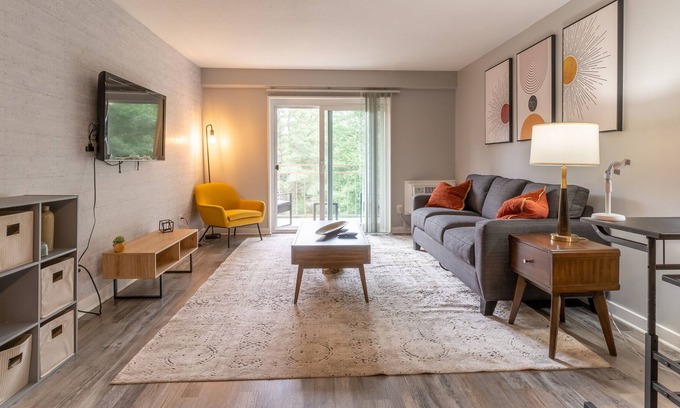 Crabtree Apartment | Modern One Bedroom | Balcony Views | Pets Welcome!